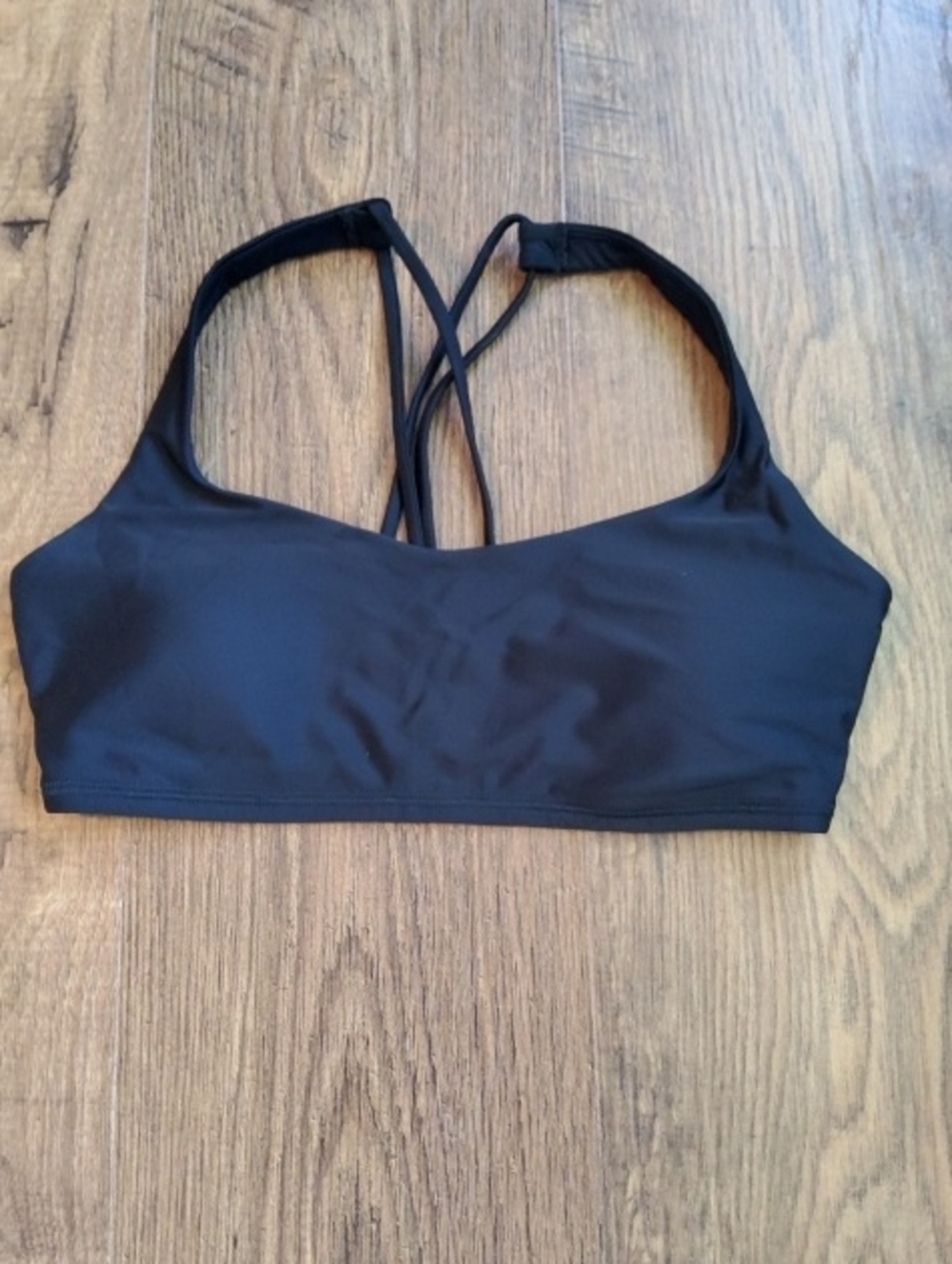 lululemon athletica Black Strappy Padded Sports Bra Medium